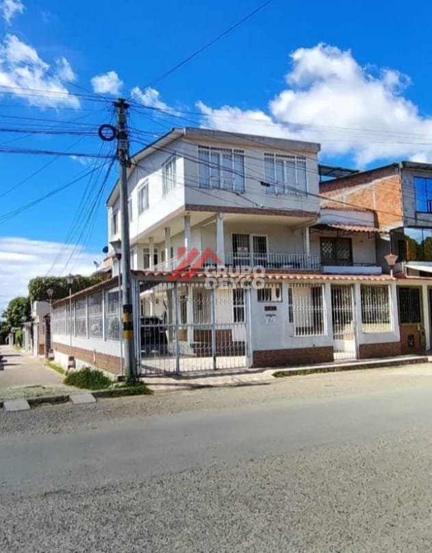 Casa en venta - Barrio Comfenalco, Ibagué