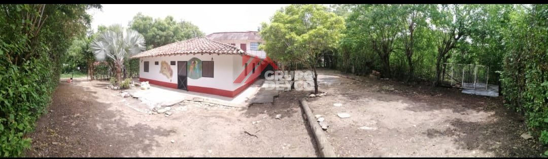Casa en venta — Girardot, Urbanización Prados 1